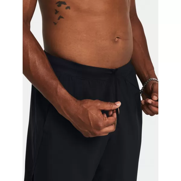  Moške kratke hlače UNDER ARMOUR UA LAUNCH 7'' SHORTS 1382620-001 ČRNA 