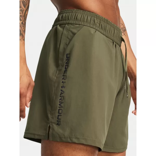 Moške kratke hlače UNDER ARMOUR UA WOVEN WDMK SHORTS 1383356-390 ZELENA 