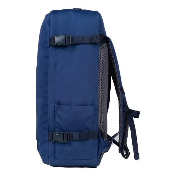  Nahrbtnik CABINZERO CLASSIC PLUS 42L NAVADE 
