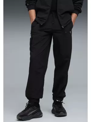 Hlače PUMA TECH WOVEN CARGO PANTS CL 68804601 PUMA ČRNA