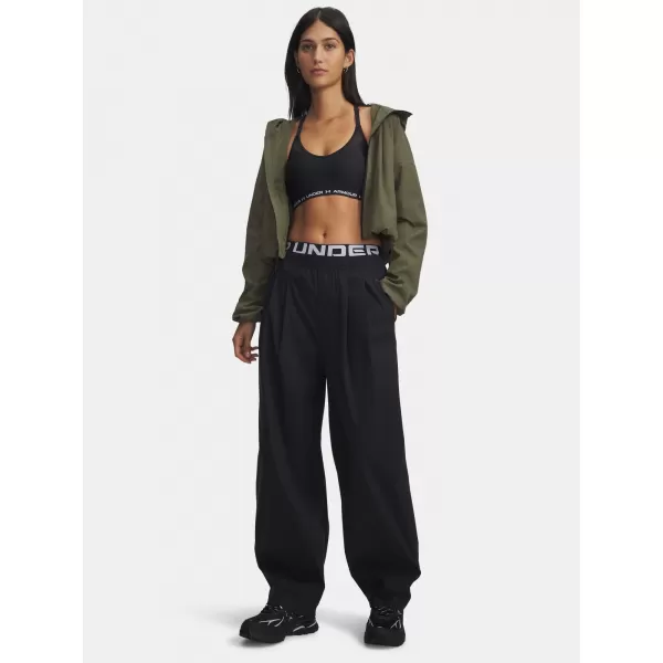  Ženske športne hlače UNDER ARMOUR UA UNSTOPPABLE WVN PLEAT PT 6007027-001 ČRNA 