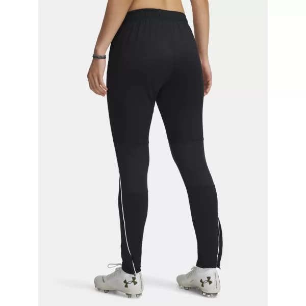  Ženske športne hlače UNDER ARMOUR UA W CHALLENGER TRAINING PN 6004073-001 ČRNA 