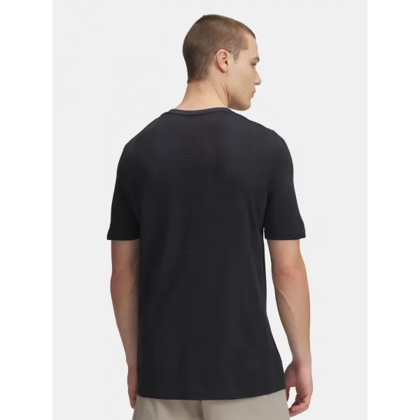  Moška majica s kratkimi rokavi UNDER ARMOUR VANISH SEAMLESS NOVELTY SS 1388129-001 ČRNA 