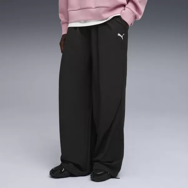  Moške hlače PUMA WARDROBE ESS OVERSIZED PARACHUTE PANTS WV OP 63206801 ČRNA PUMA 