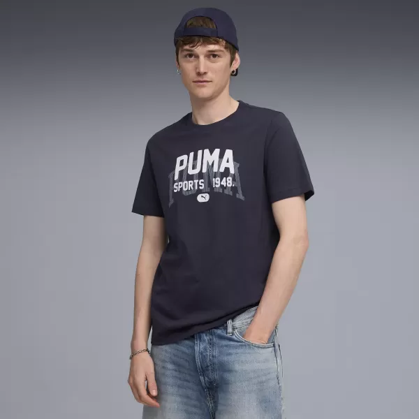  Srajca PUMA GRAPHIC VARSITY TEE 68803516 NOVA MORNARICA 