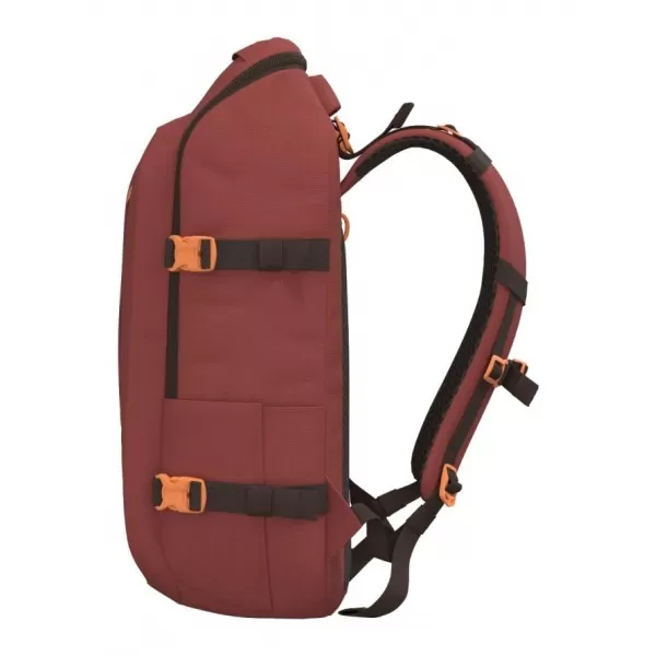  Nahrbtnik CABINZERO ADV 32L RDEČA SANGRIJA 