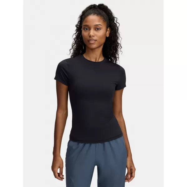  Ženska majica s kratkimi rokavi UNDER ARMOUR MERIDIAN CORE SS 6000341-001 ČRNA 