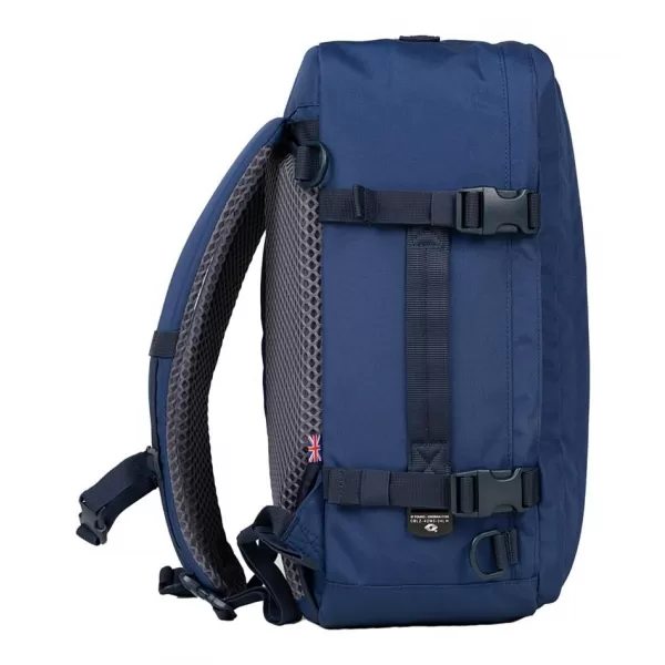  Nahrbtnik CABINZERO CLASSIC PLUS 32L NAVADE 