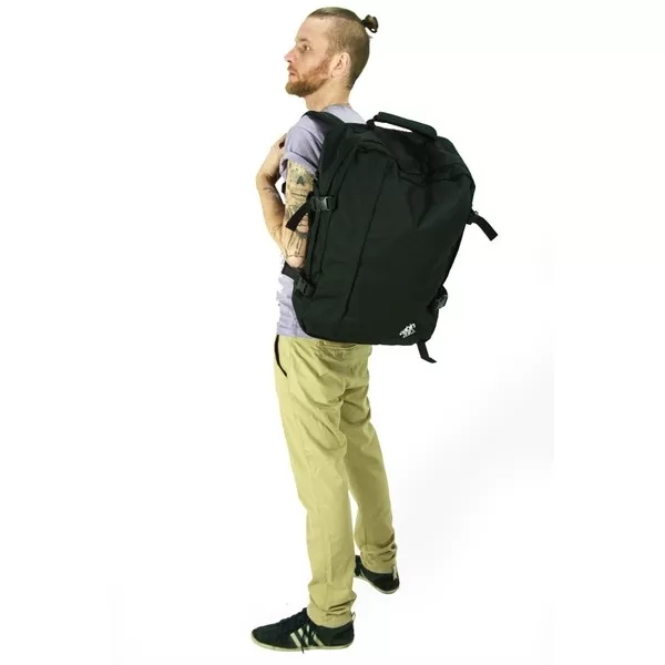  Nahrbtnik CABINZERO CLASSIC 44L ABSOLUTNO ČRNA 