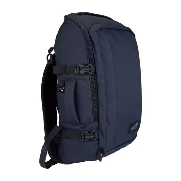  Nahrbtnik CABINZERO ADVENTURE 32L ABSOLUTNO ČRNA 