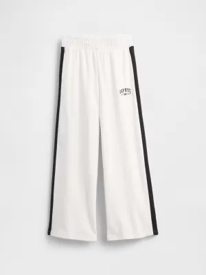 Otroške trenirke GAP LOGO SWEATPANTS 817658-01 NOVO UMAZANO BELO
