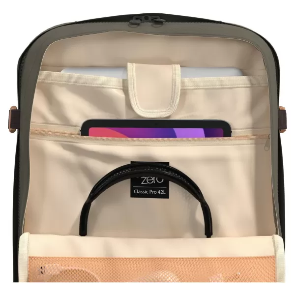  Nahrbtnik CABINZERO Classic Pro 32L SIVO BARJE 