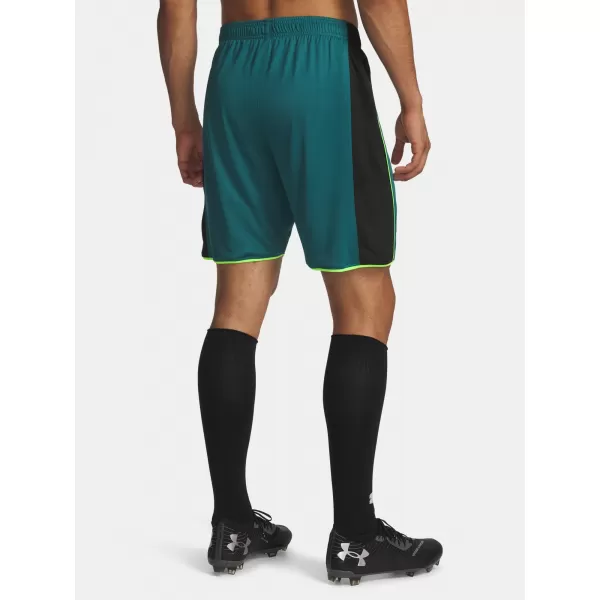  Moške kratke hlače UNDER ARMOUR 6009896-338 ZELENA 