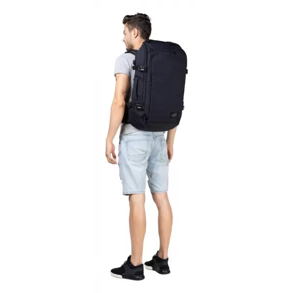  Nahrbtnik CABINZERO Adventure Pro 42L ABSOLUTNO ČRNA 