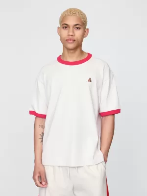Moška majica s kratkimi rokavi GAP BRANNAN PANTCH TEE 765037-02 VEZENJE IZ KARLSKEGA KAMNA