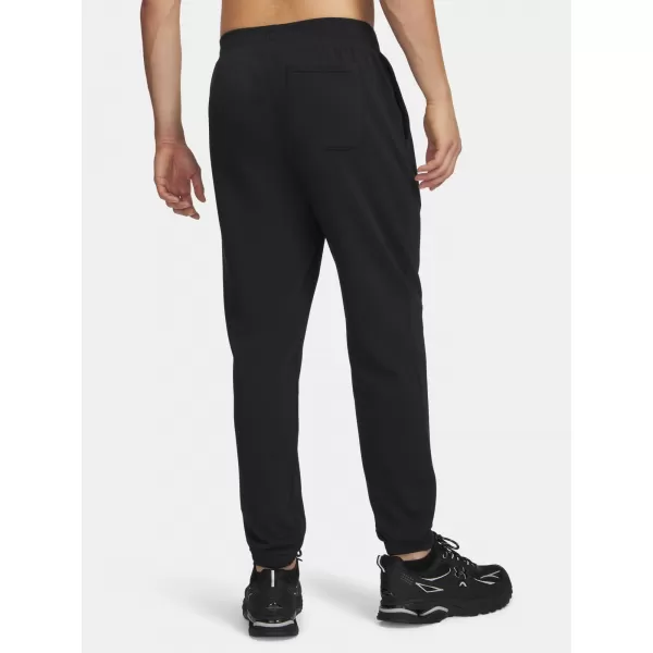  Moške trenirke UNDER ARMOUR 6014688-001 ČRNA 