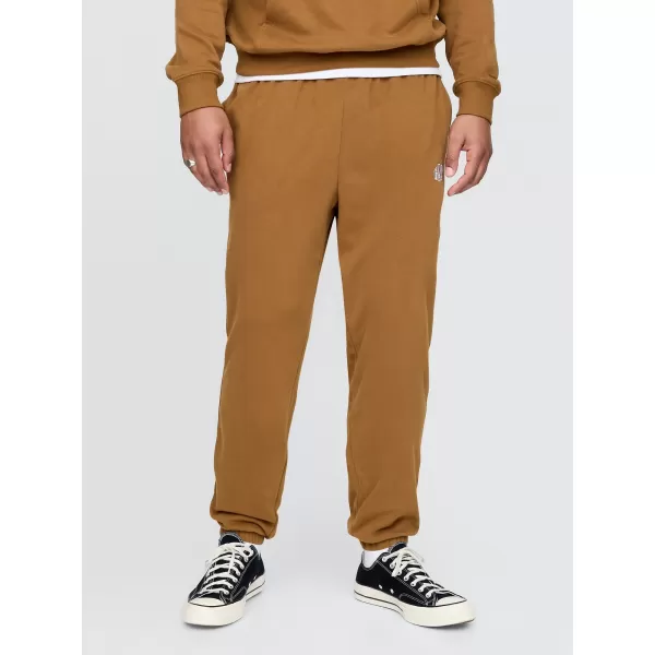  Moške trenirke GAP LOGO SWEATPANTS 744733-01 SVETLO RJAVA 