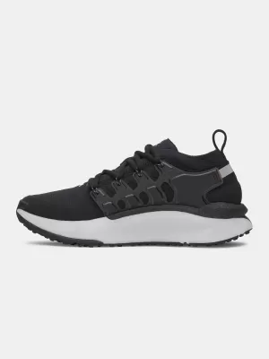 Ženski čevlji UNDER ARMOUR UA W PHANTOM X 6007184-001 ČRNA