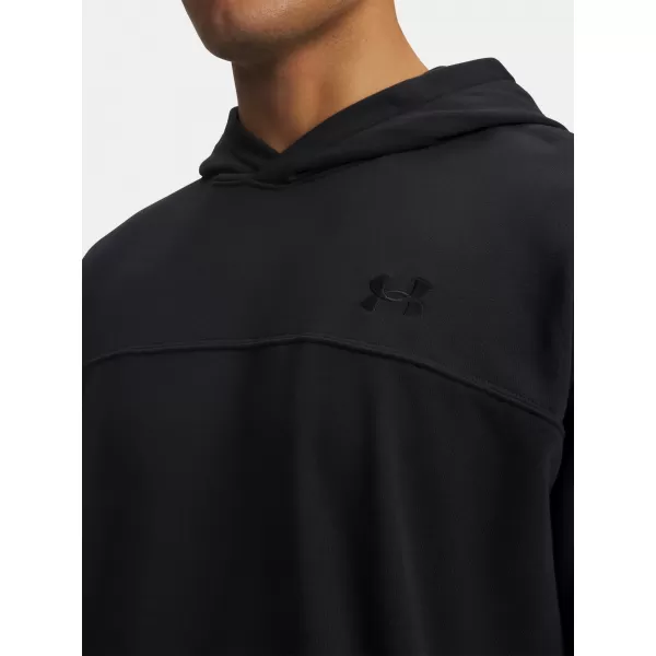  Moški pulover UNDER ARMOUR RIVAL LW HOODIE 6012335-001 ČRNA 