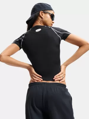 Ženska majica s kratkimi rokavi UNDER ARMOUR HEATGEAR ELITE SS 6015368-008 ČRNA