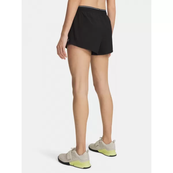  Ženske kratke hlače UNDER ARMOUR VANISH WOVEN 3IN SHORTS 6009965-008 ČRNA 