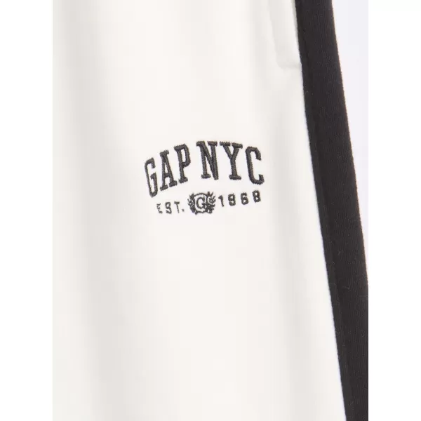  Otroške trenirke GAP LOGO SWEATPANTS 817658-01 NOVO UMAZANO BELO 