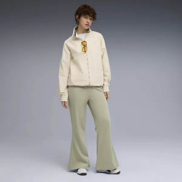  Ženske hlače PUMA WARDROBE ESS FLARED PANTS 632045-82 LUKS VOJSKA 