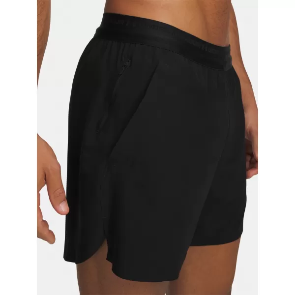  Moške kratke hlače UNDER ARMOUR VANISH ELITE 6IN SHORT 6009868-008 ČRNA 