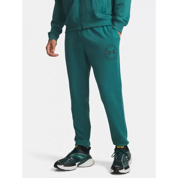  Moške trenirke UNDER ARMOUR RIVAL LW GRAPHIC JOGGER 6014688-338 ZELENA 