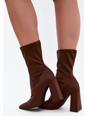 Ženske črpalke BOTO MVP320 RJAVA