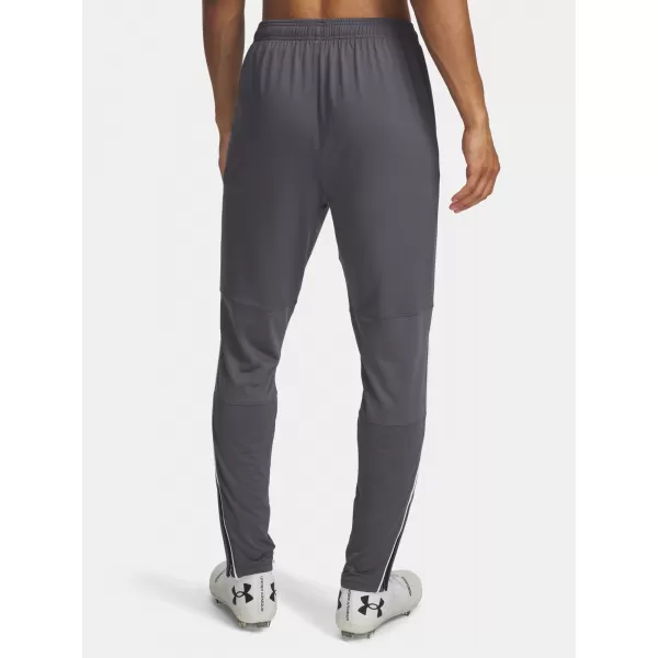  Moške športne hlače UNDER ARMOUR M CHALLENGER TRAINING PN 6004044-025 SIVA 