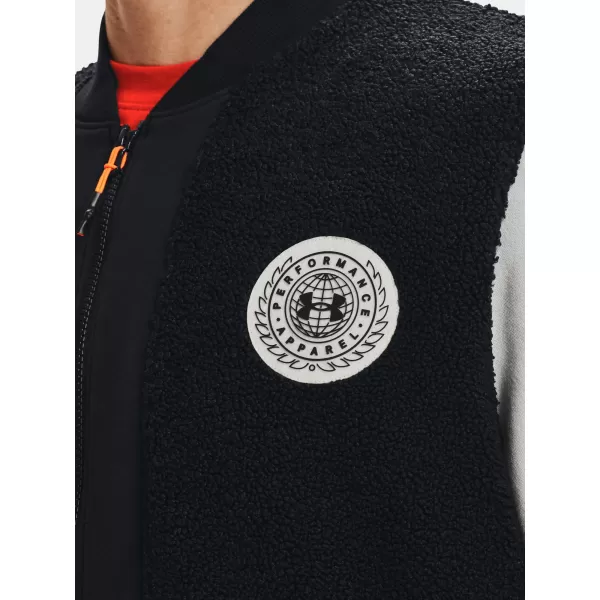  Moška jakna UNDER ARMOUR UA RIVAL FLC ALMA MATER BMBR 1366300-001 ČRNA 