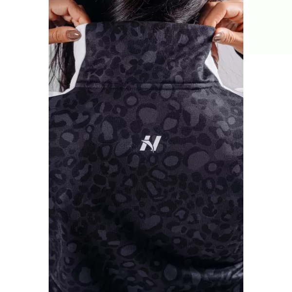  Pulover z zadrgo in leopardjim potiskom NEBBIA PRIMAL 866 ČRNI LEOPARD 