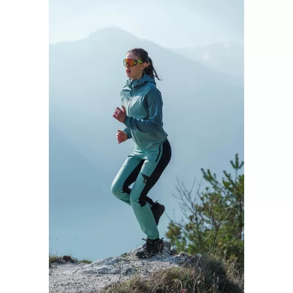  Ženske nepremočljive hlače za več športov NORDBLANC ELISA NBSPL8326 ZELENA 