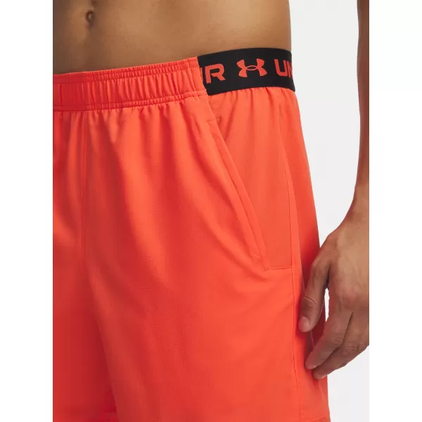  Moške kratke hlače UNDER ARMOUR VANISH WOVEN 6IN SHORTS 1373718-690 RDEČA 