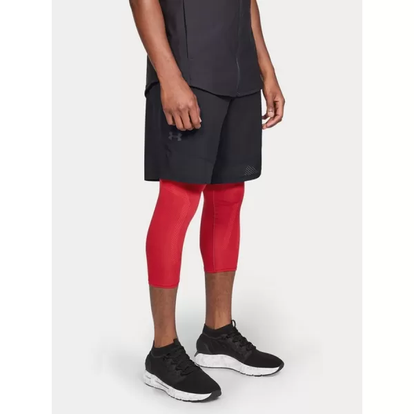  Moške kratke hlače UNDER ARMOUR VANISH WOVEN SHORT 1328654-001 ČRNA 