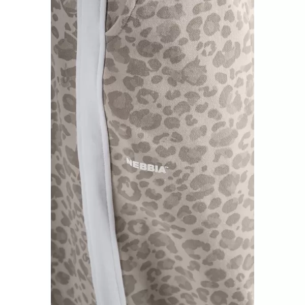  Vrečaste trenirke z leopardjim vzorcem NEBBIA PRIMAL 865 KREMNI LEOPARD 