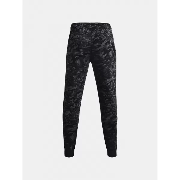  Moške trenirke UNDER ARMOUR RIVAL FLC CAMO SCRIPT JGR 1366313-001 ČRNA 