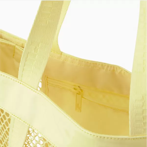  Ženska torba PUMA CORE NET SHOPPER RUMENA HRUŠKA 