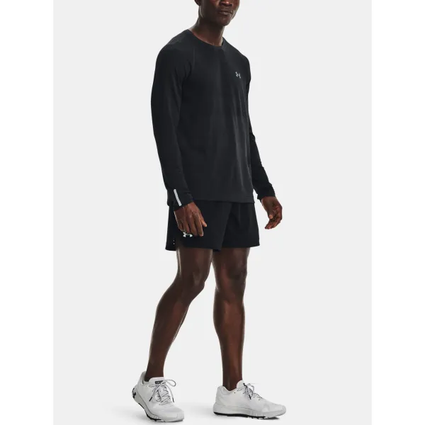  Moška majica s kratkimi rokavi UNDER ARMOUR UA SEAMLESS RUN LS 1366500-001 ČRNA 