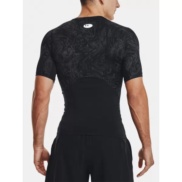  Moška majica s kratkimi rokavi UNDER ARMOUR UA HG ARMOUR COMP PRINT SS 1370324-001 ČRNA 