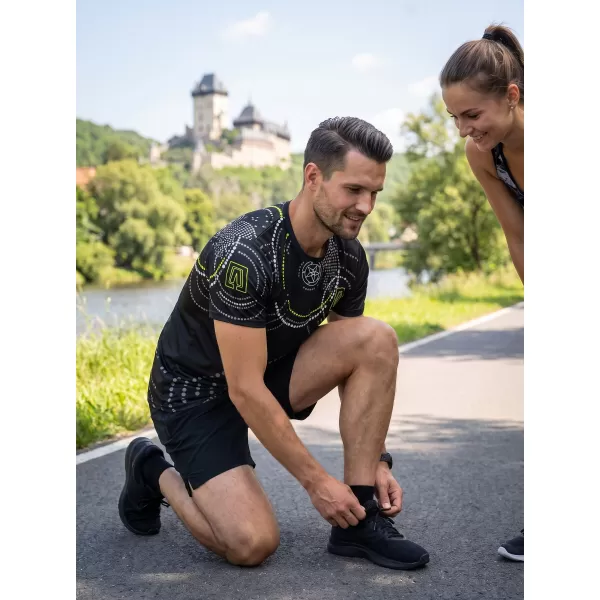  Premium moška majica s kratkimi rokavi ALTISPORT VOJ/ALM003TR01 ČRNA IN RUMENA 