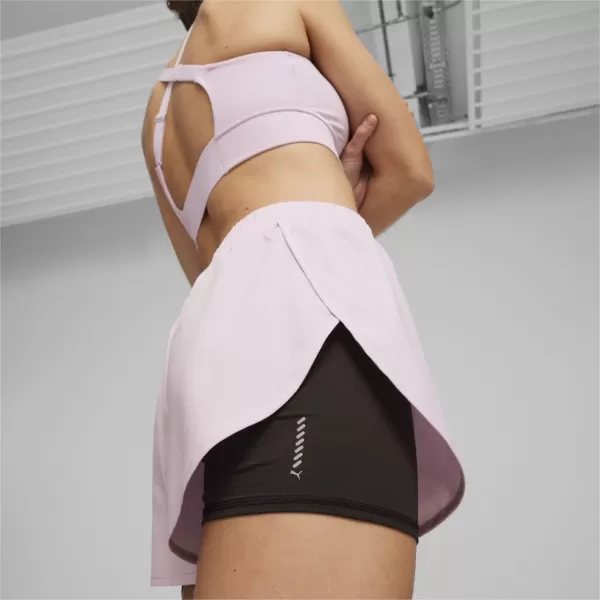  Ženske kratke hlače PUMA RUN FAV WOVEN 2IN1 SHORT W 523181-60 ČRNA 