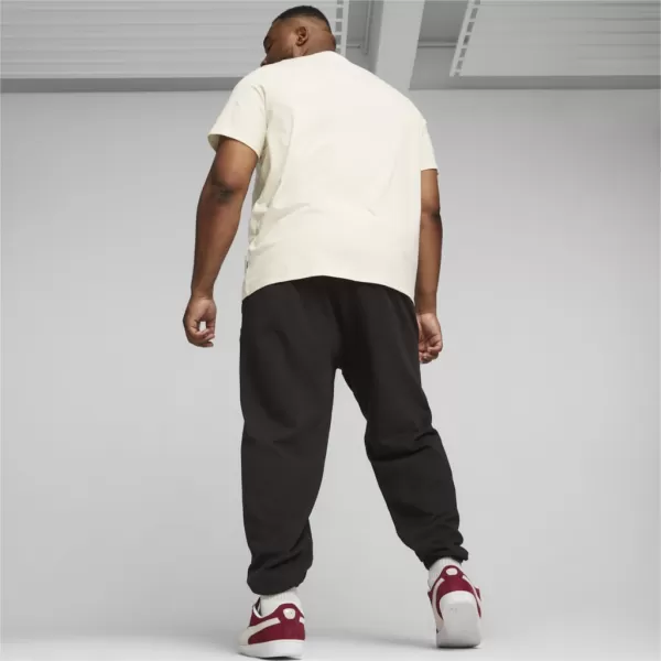  Moške trenirke PUMA BETTER ESSENTIALS SWEATPANTS 675980-01 ČRNA 