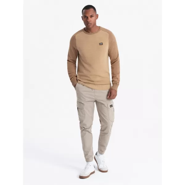  Moški pulover OMBRE OM-SWSW-0121 RJAVA 