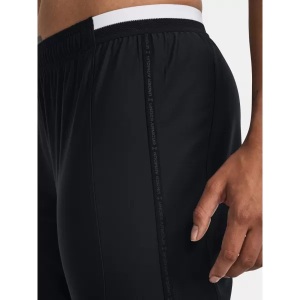  Ženske športne hlače UNDER ARMOUR WS CHALLENGER PRO PANT 1380509-001 ČRNA 