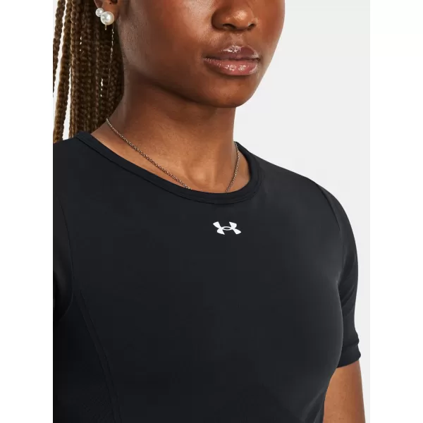  Ženska majica s kratkimi rokavi UNDER ARMOUR TRAIN SEAMLESS SS 1379149-001 ČRNA 