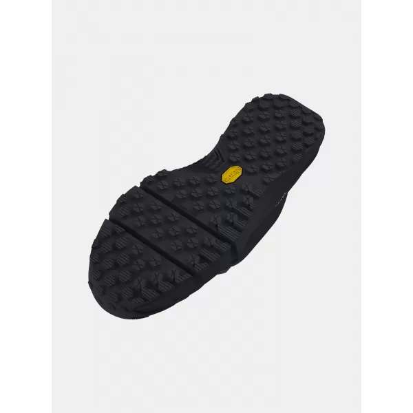  Moški čevlji UNDER ARMOUR CHARGED VALSETZ MID 3027382-001 ČRNA 