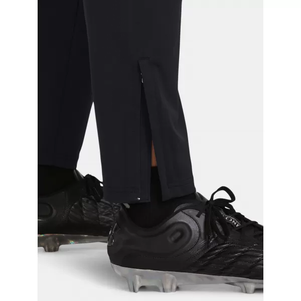  Moške športne hlače UNDER ARMOUR MS CH. PIQUE PANT 1382602-001 ČRNA 