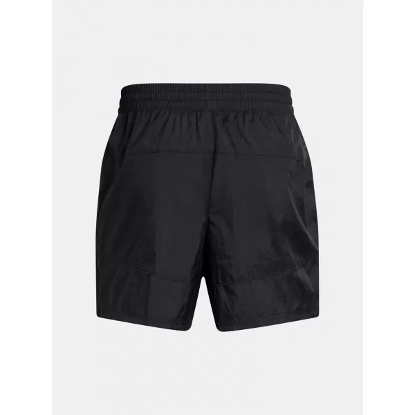  Moške kratke hlače UNDER ARMOUR MS 96 TERRACE WVN SHORTS 1387924-001 ČRNA 